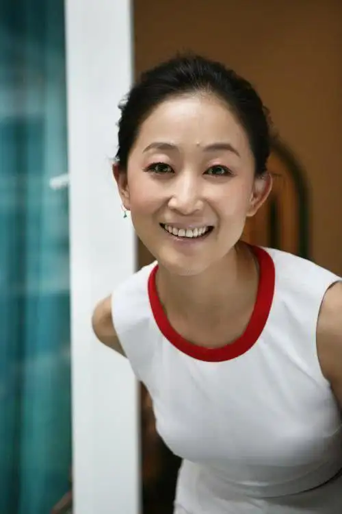 回顾演员陈瑾58岁单身无子女与男闺蜜巫刚的感情让人羡慕