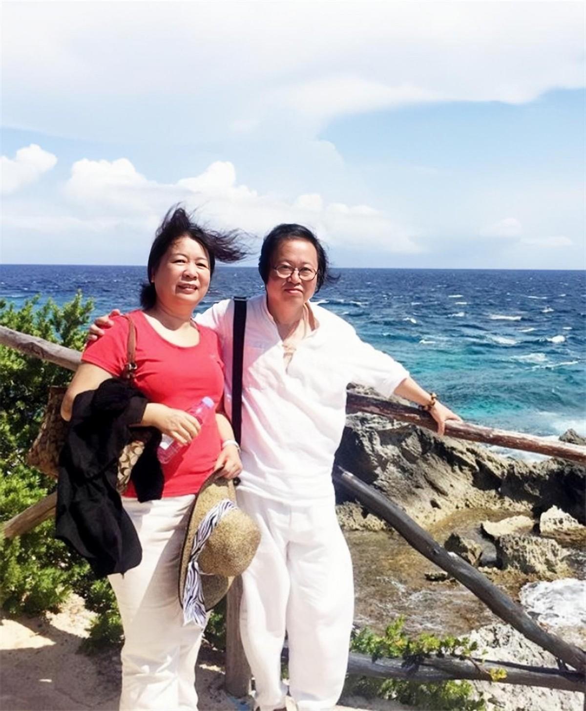 回顾陈小奇当过6年车床工人娶平凡妻子恩爱41年今幸福美满