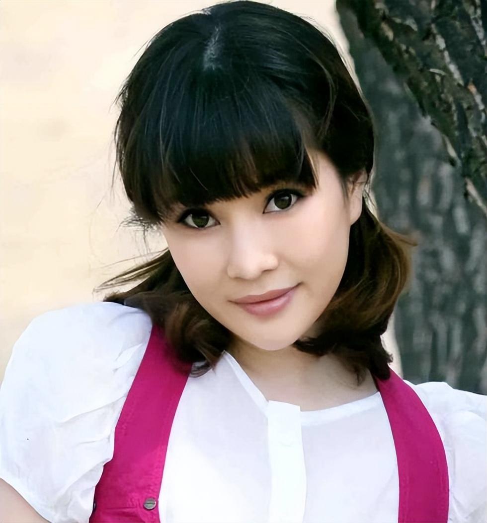 回顾相声大师侯耀文乐做女儿奴逝世后女儿和亲哥哥对簿公堂