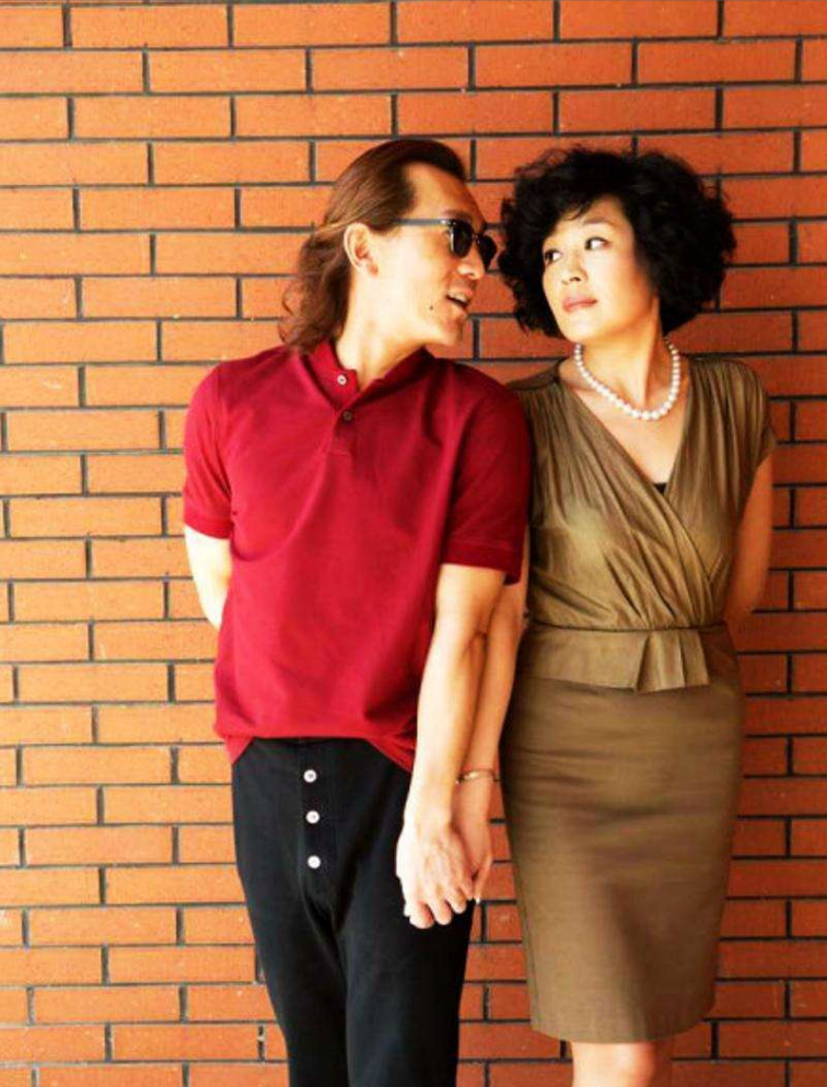 回顾哈文李咏病逝5年不改嫁坚持赡养公婆以后我就是您亲女儿