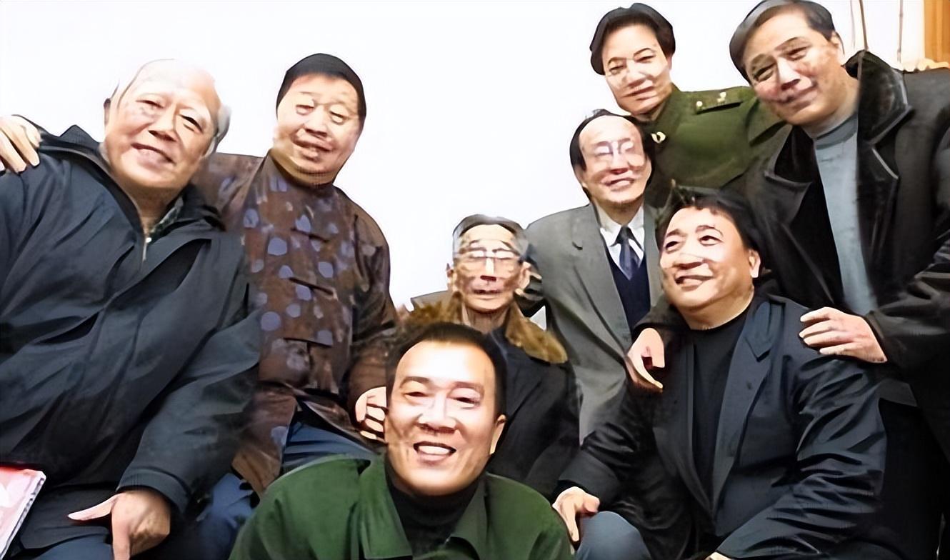 那个年代,大家都过得很艰难,马季一家住在北京一个偏僻的小巷子里,他