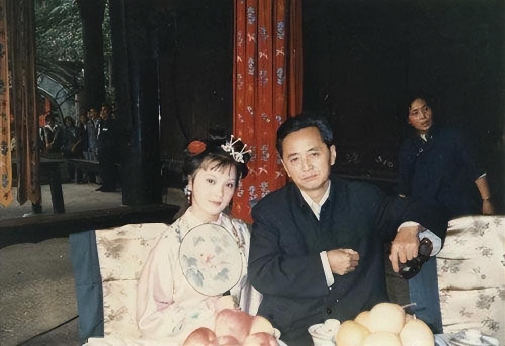 回顾陈晓旭去世欧阳奋强因拍戏错过她的葬礼后悔了15年