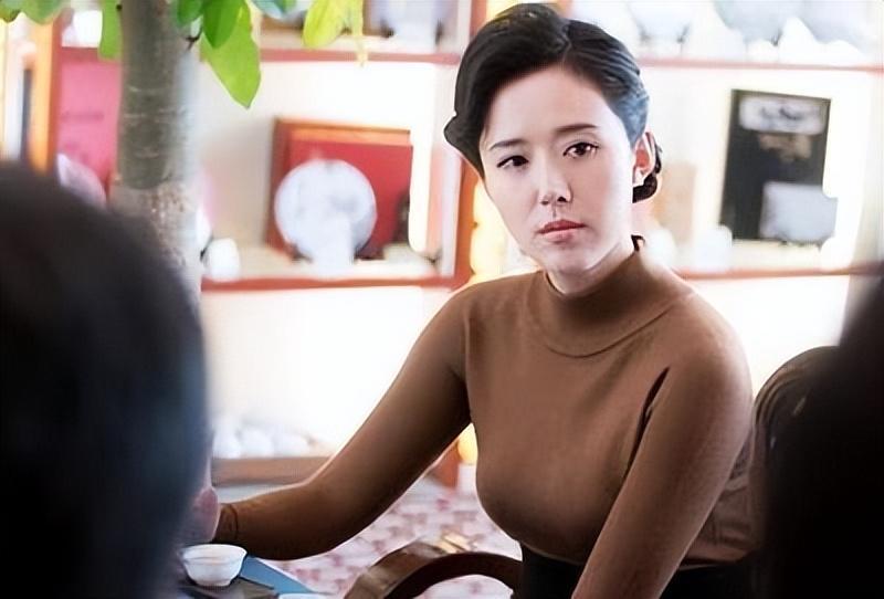 回顾演员颜丹晨我这辈子幸福的事情就是嫁给了小4岁的丈夫