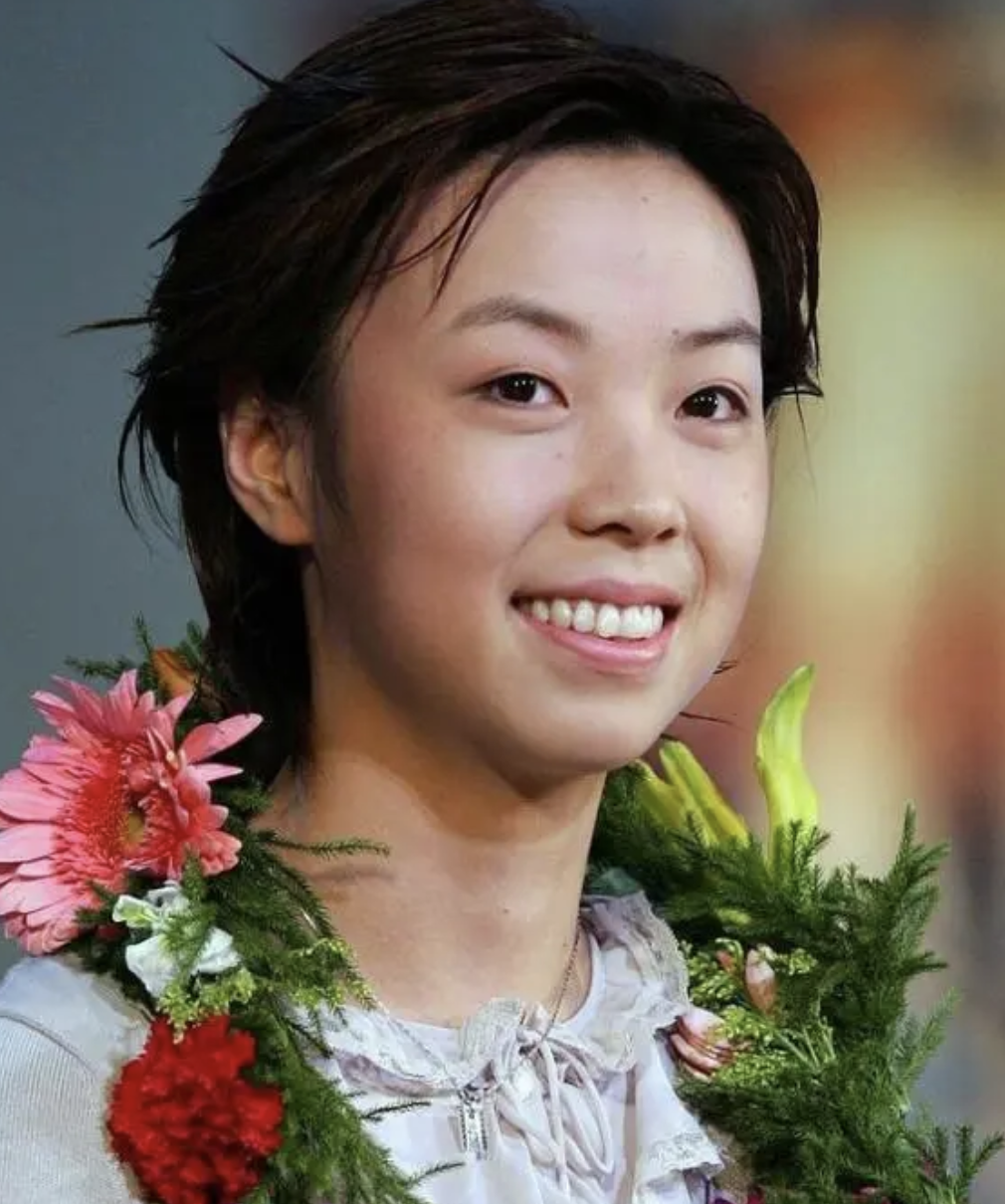 回顾张怡宁嫁袁立前任生下一儿一女结婚14年依旧被疼爱