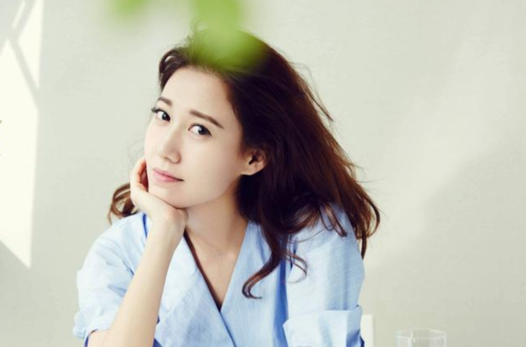 回顾演员高露:长得漂亮戏也好,为人低调不争不抢,追求简单生活