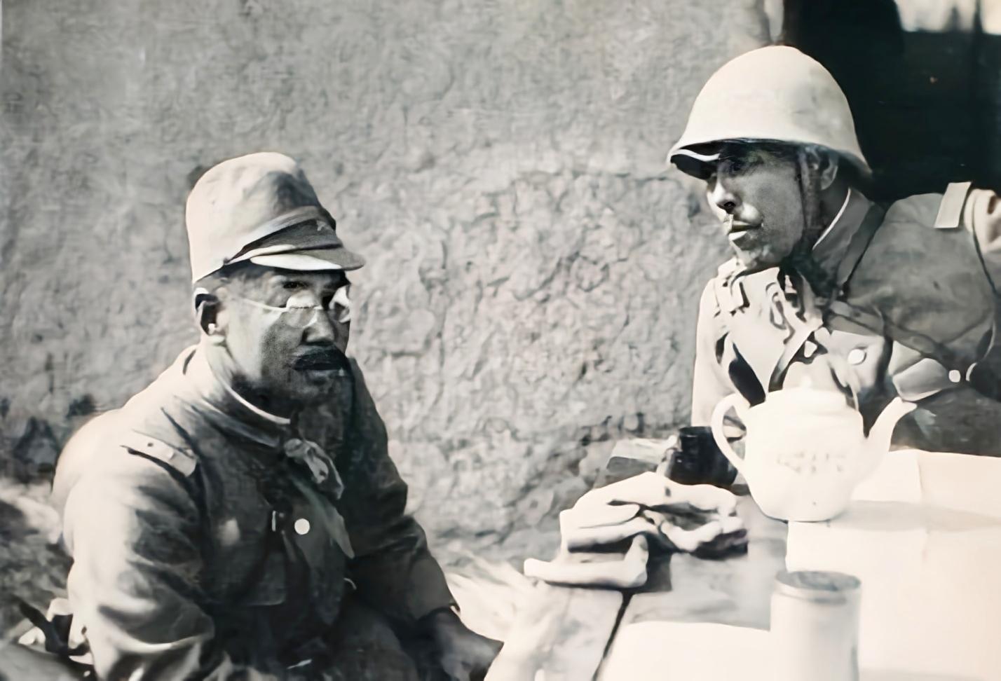 1947年南京大屠杀主犯谷寿夫临刑前浑身冒汗颤抖跪向中华门