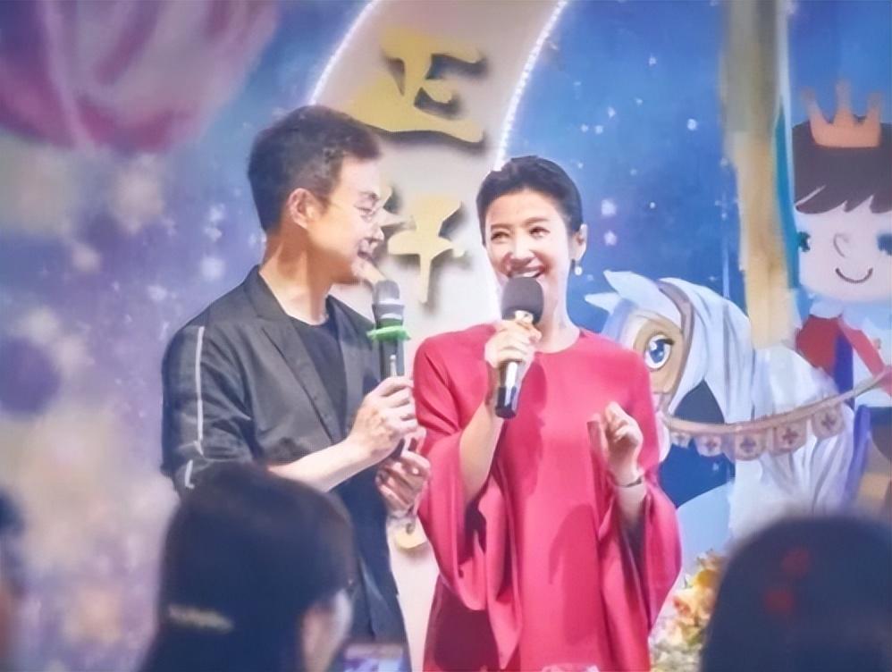 回顾春妮和丈夫刚强坚持丁克愁坏婆婆41岁意外得子全家乐开怀