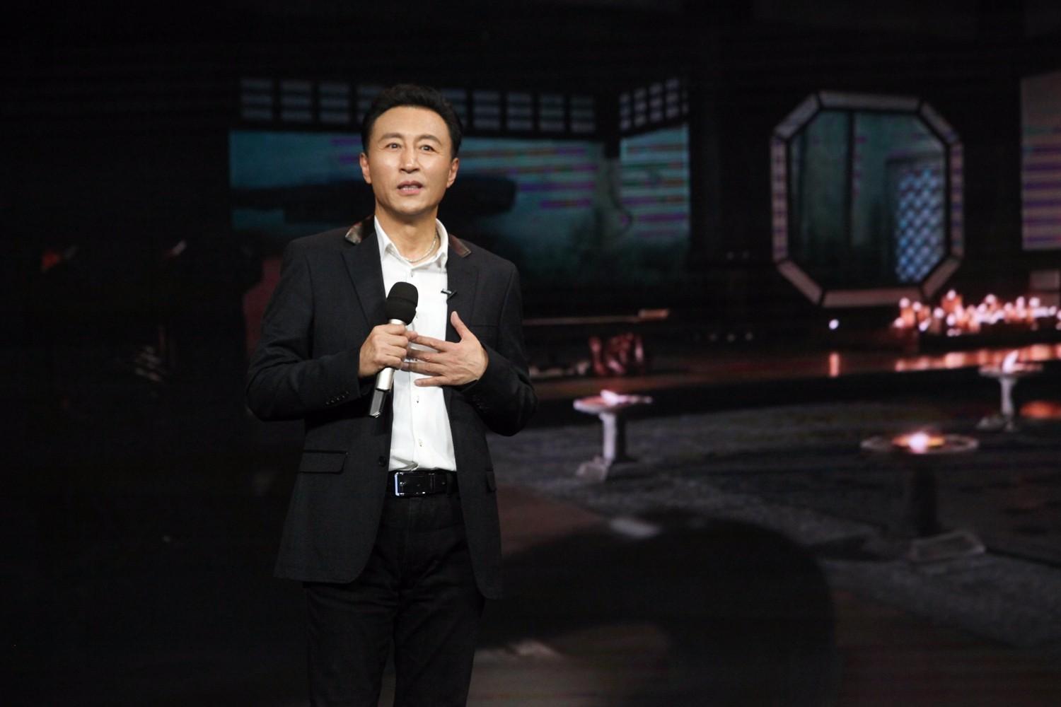 回顾演员王洛勇我这辈子正确的决定就是娶了一个平凡的妻子