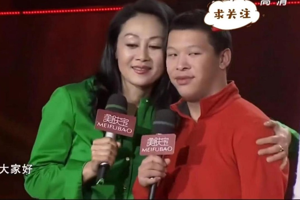 生下残疾孩子的6位明星个个有钱难治让人同情成为终身遗憾