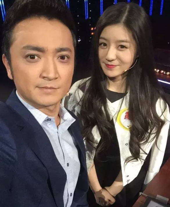 回顾尼格买提30岁娶帕夏古丽结婚10年没有孩子风光背后有心酸