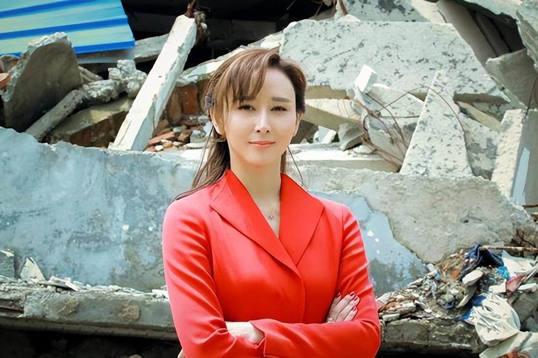 好强的胡静,没日没夜地练习,慢慢地赶上了同学.