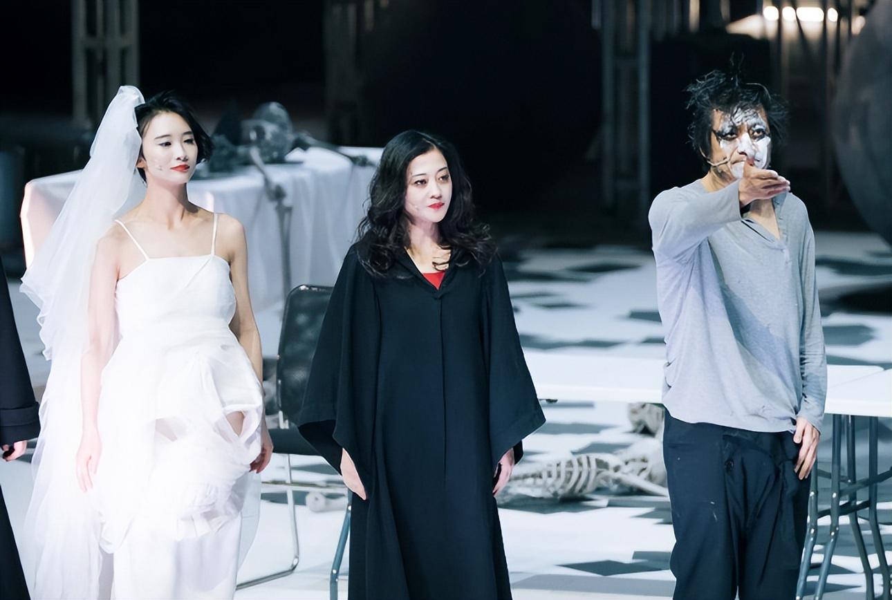 回顾陈明昊暗恋梅婷成就影帝骑电车去聚会他怎么还不火