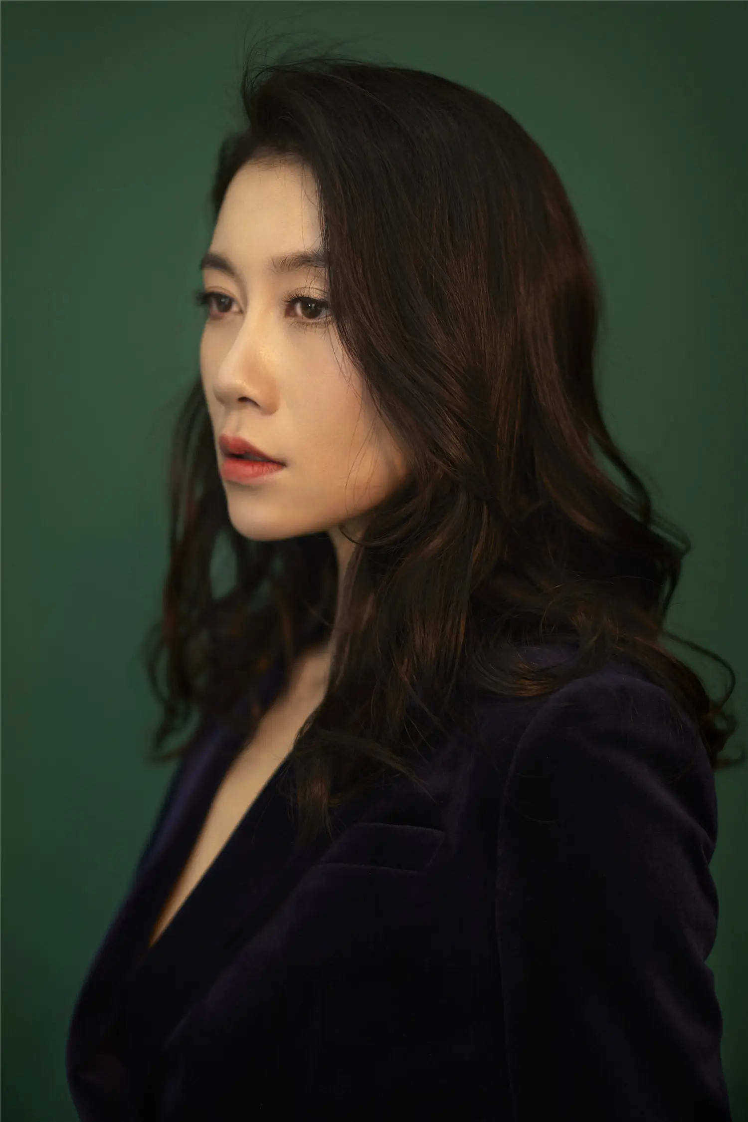 回顾演员温峥嵘长得漂亮戏也好为人低调不张扬追求平淡生活