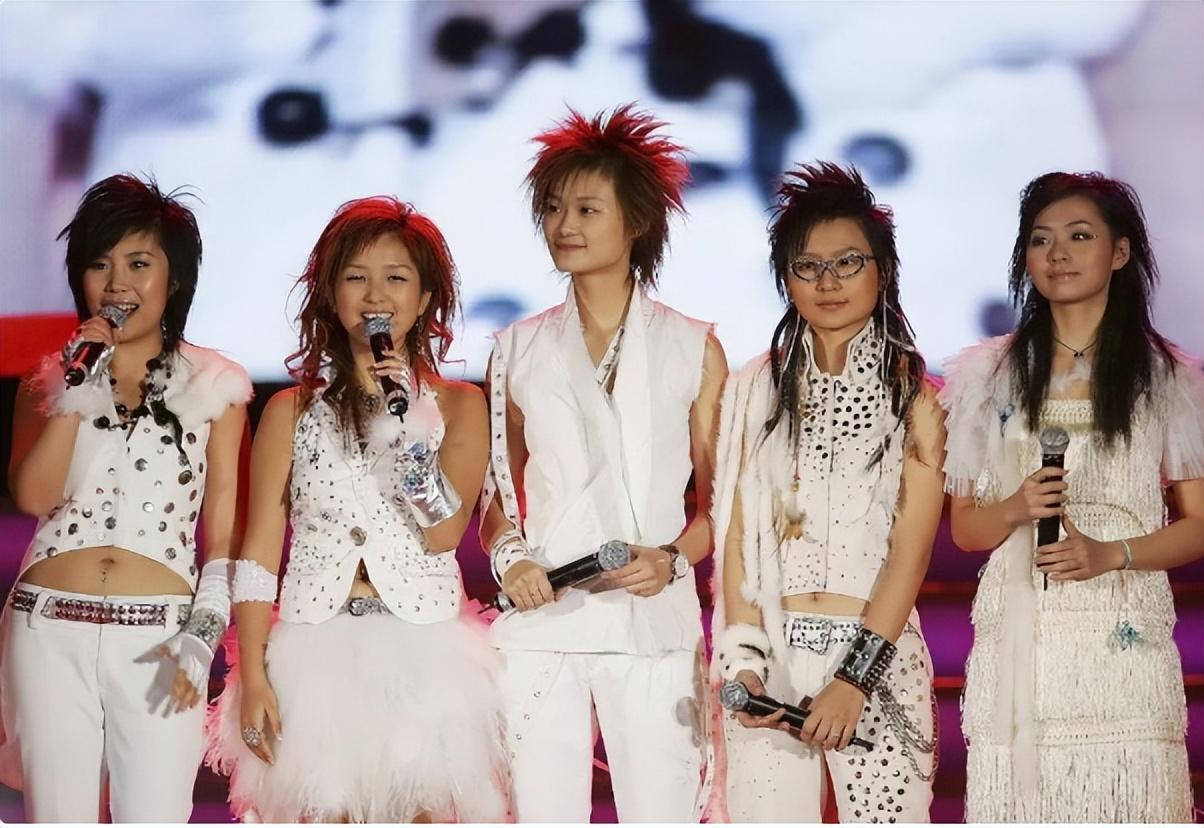 分手13年后再看释小龙身家过亿娇妻在怀何洁却被频频打脸