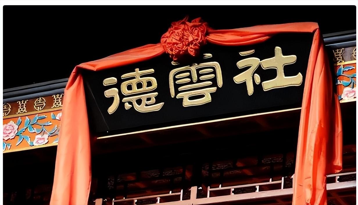 回顾:同是德云社的"元老",再看于谦和李菁的现状,其实结局早注定