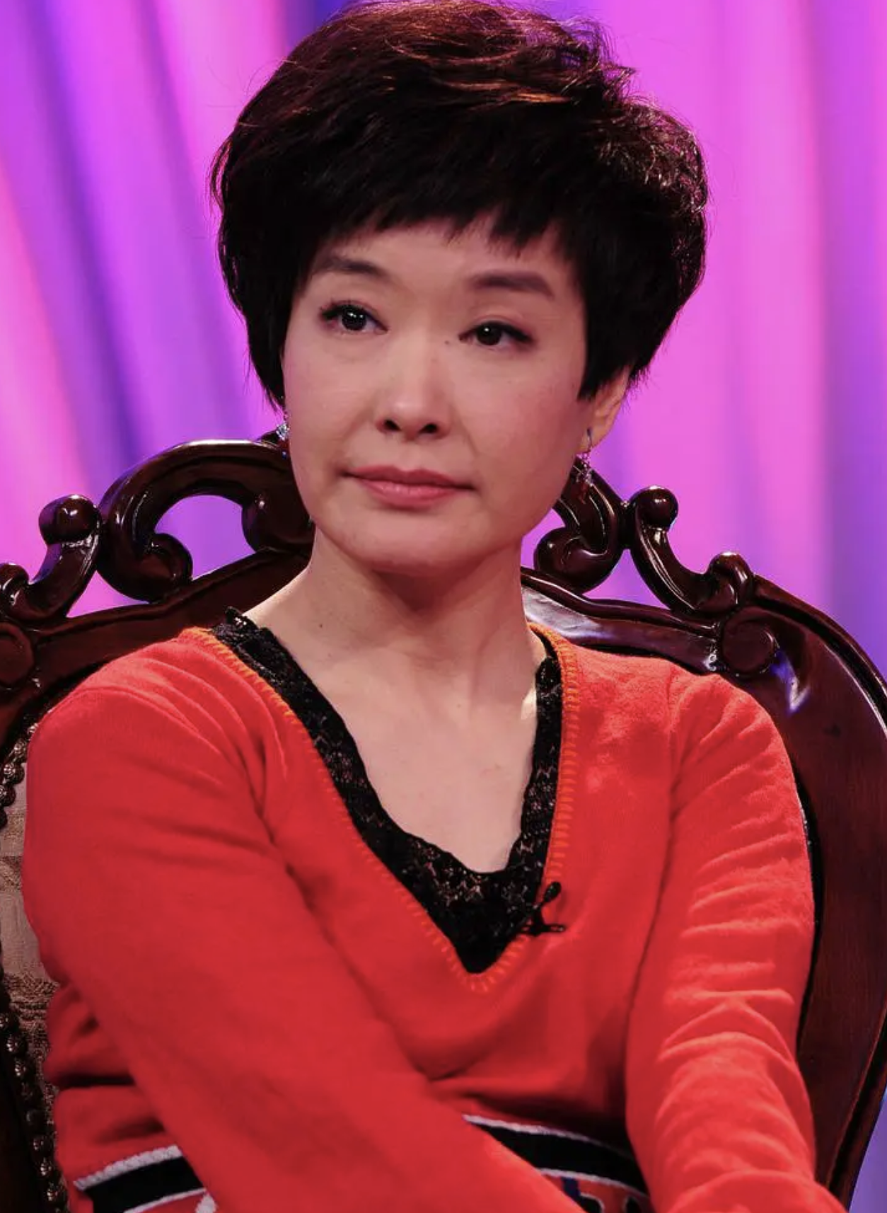 王雪纯进入央视工作,她尽心尽力地完成每一份工作>