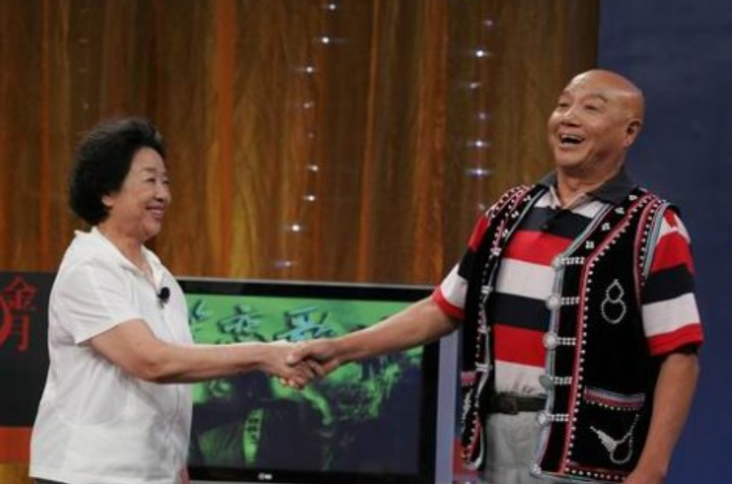 回顾宋雪娟风光背后有心酸两次送走丈夫与昔日恋人分别50年