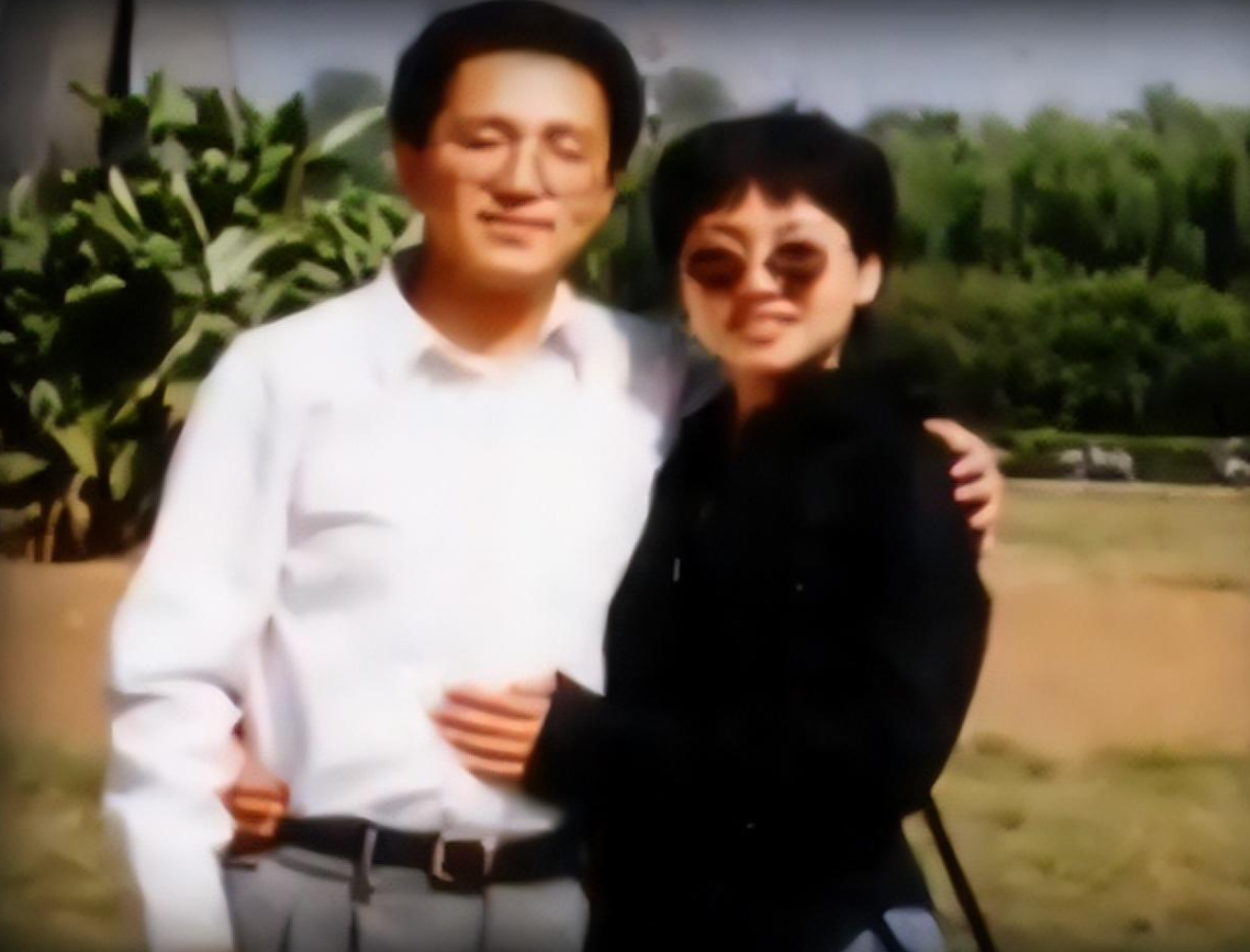 回顾句号二婚娶小11岁丫蛋48岁老来得女今61岁仍不敢休息