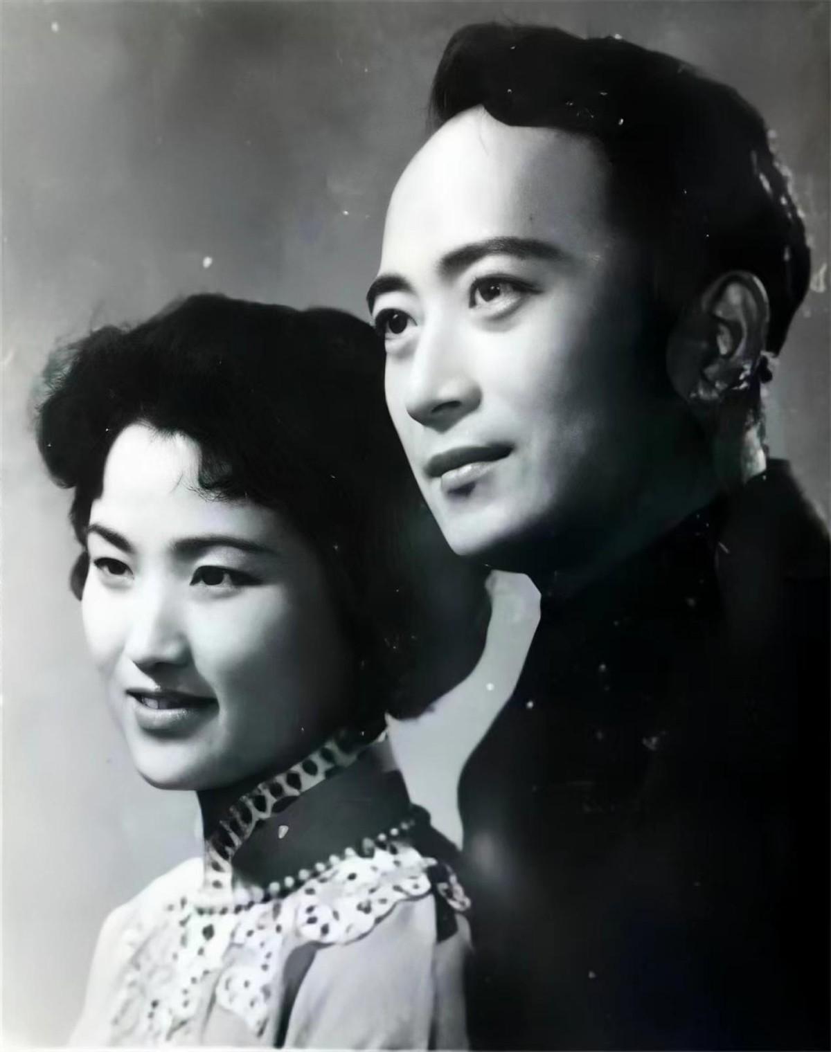 1964年10月,38岁的王文娟生下了粉雕玉琢的女儿.