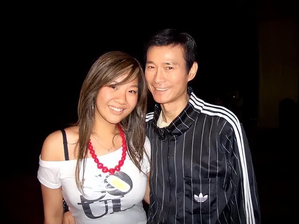 回顾郑欣宜目睹父亲郑少秋移情我不想母亲的悲剧在自己身上重演