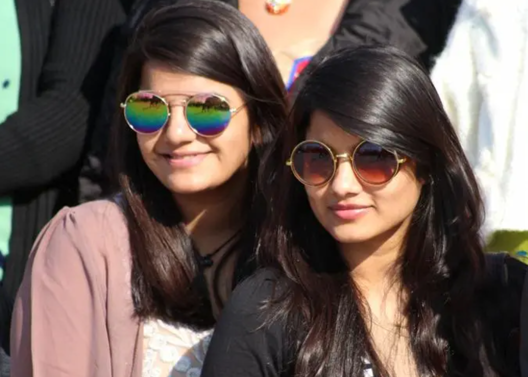 印度富家美女来中国旅游坦言太羡慕中国女生想要嫁到中国