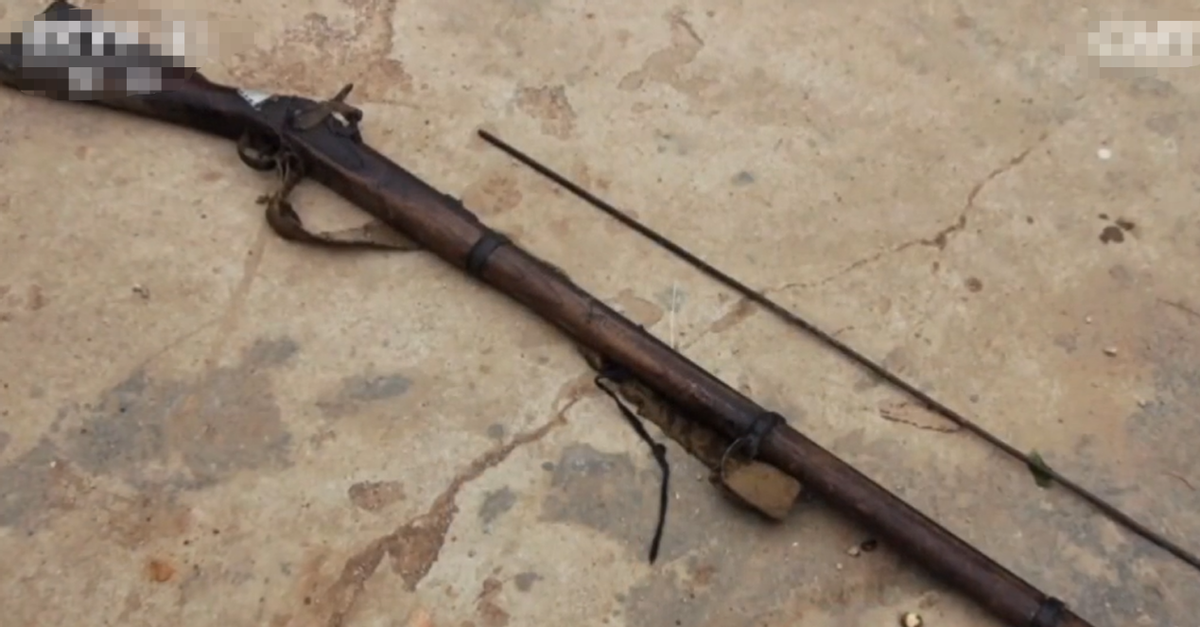 2013年猎人杀人案藏身山林有荒野求生能力与警察死磕227天