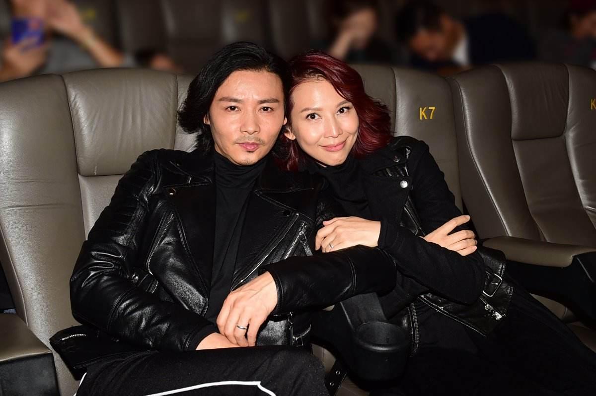 回顾蔡少芬嫁重庆小丈夫婚后连生三胎如今一家五口其乐融融