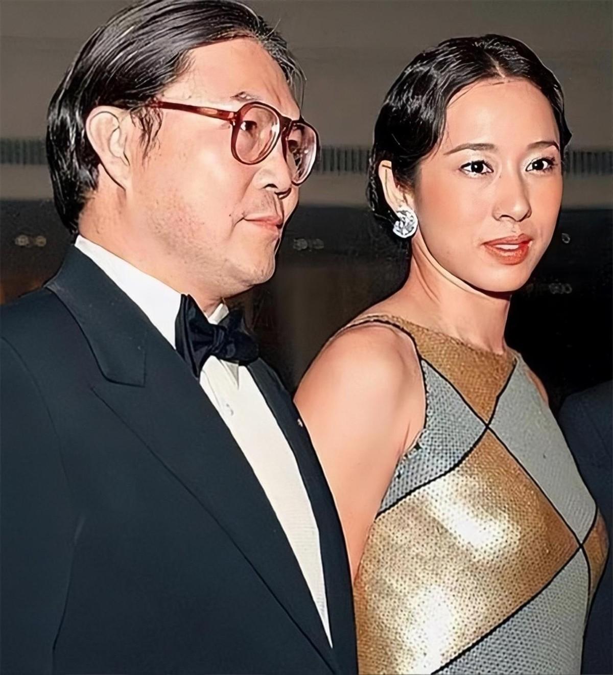 回顾朱玲玲一家三姐妹两个姐姐比她美老公一个比一个有钱