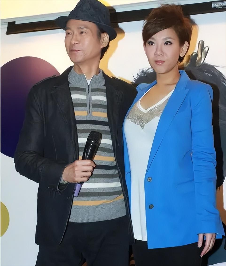 回顾郑欣宜目睹父亲郑少秋移情我不想母亲的悲剧在自己身上重演