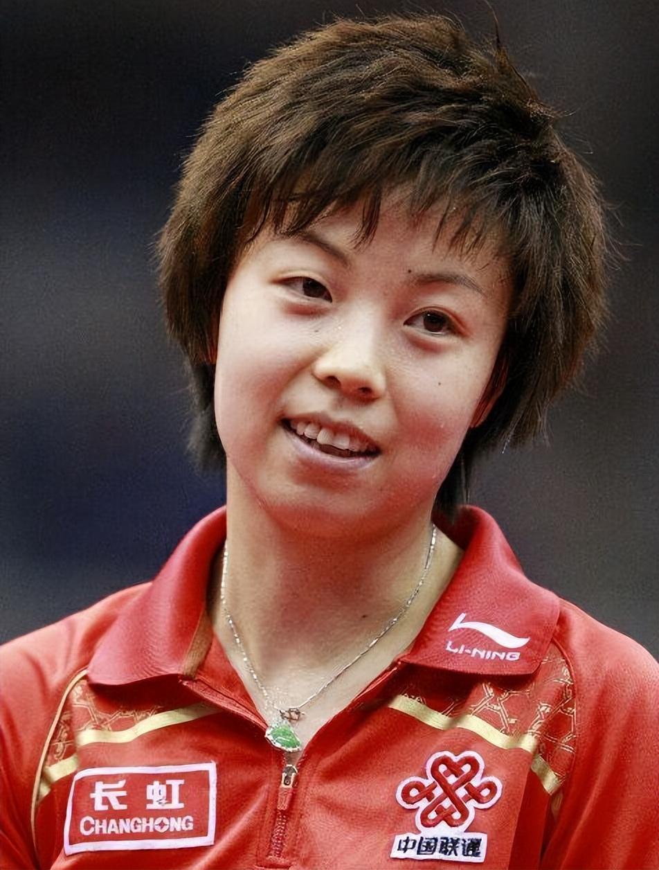 回顾张怡宁:嫁袁立前任,生下一儿一女,结婚14年依旧被疼爱!