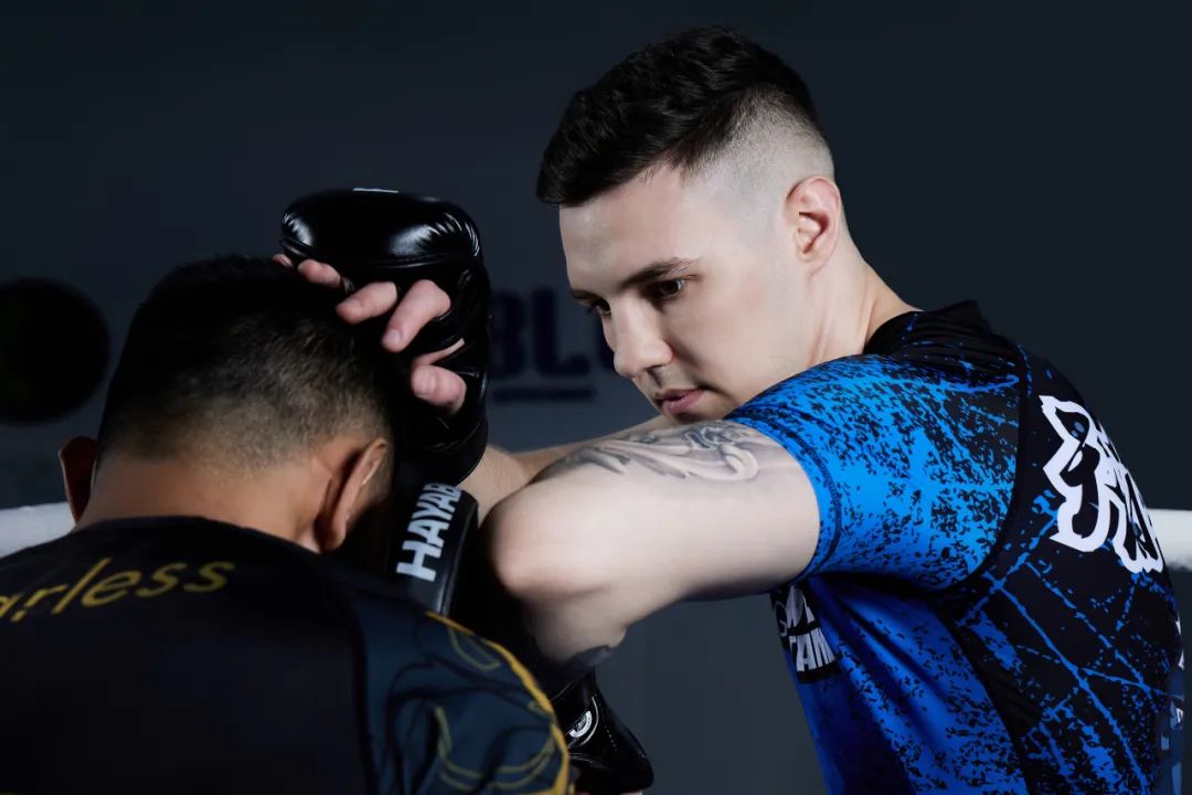 如何成为一名格斗教练深圳自由搏击教练stas