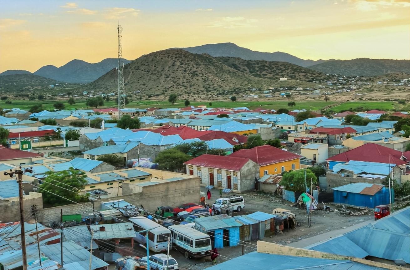 之前提到索马里兰的货币不能对外流通,再加上政府早期印刷了大量大