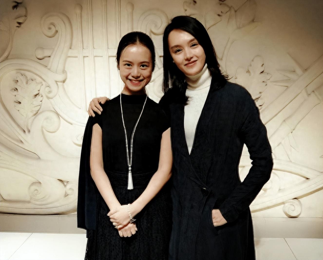 回顾饶敏莉当红时嫁影帝结婚12年无房无子离婚后过得如何