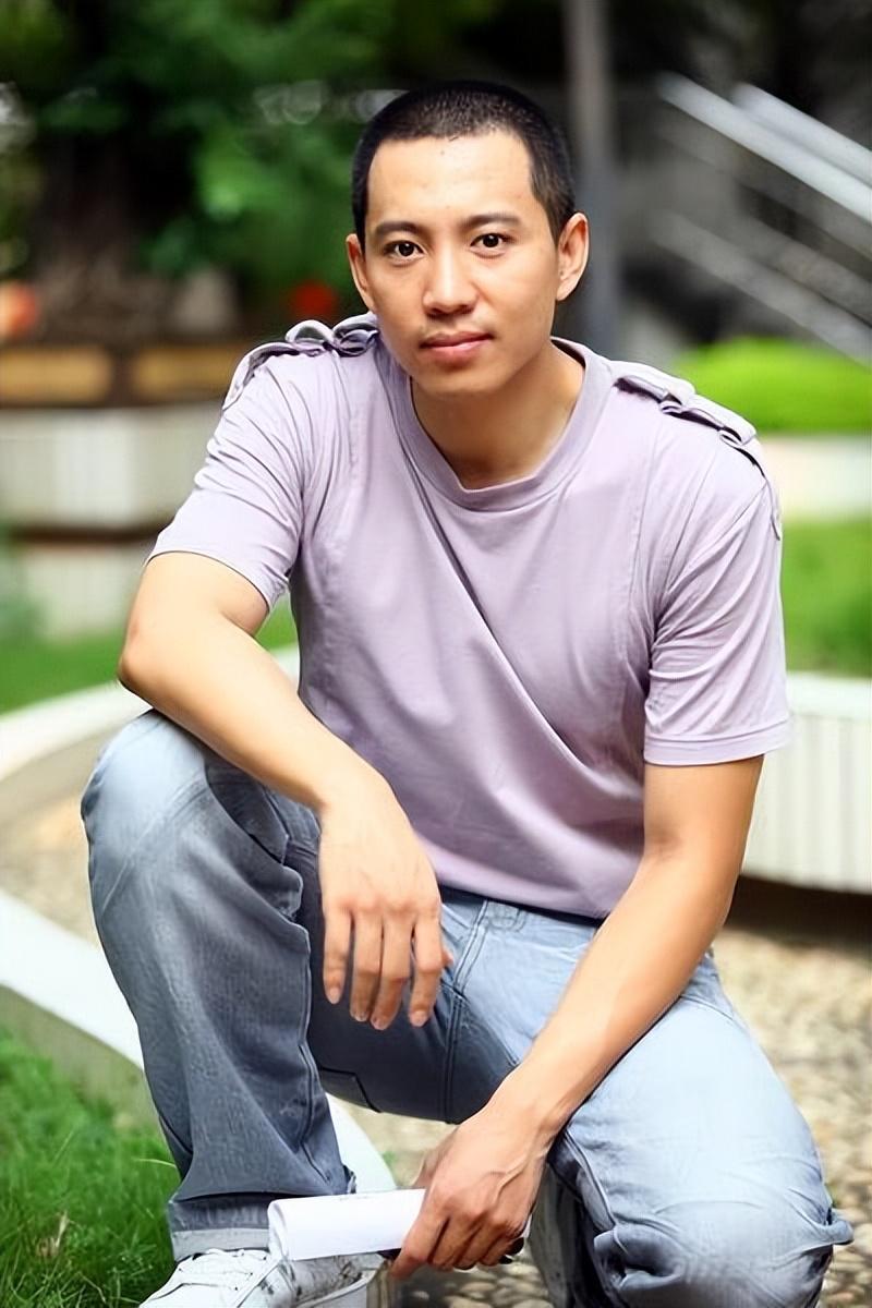 回顾阿斯茹嫁给瘫痪的谷智鑫不离不弃照顾8年错失婚礼成遗憾