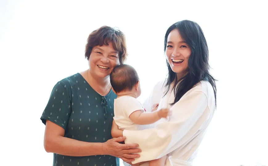 回顾朱丹我这辈子正确的决定就是在39岁高龄为小丈夫生儿子