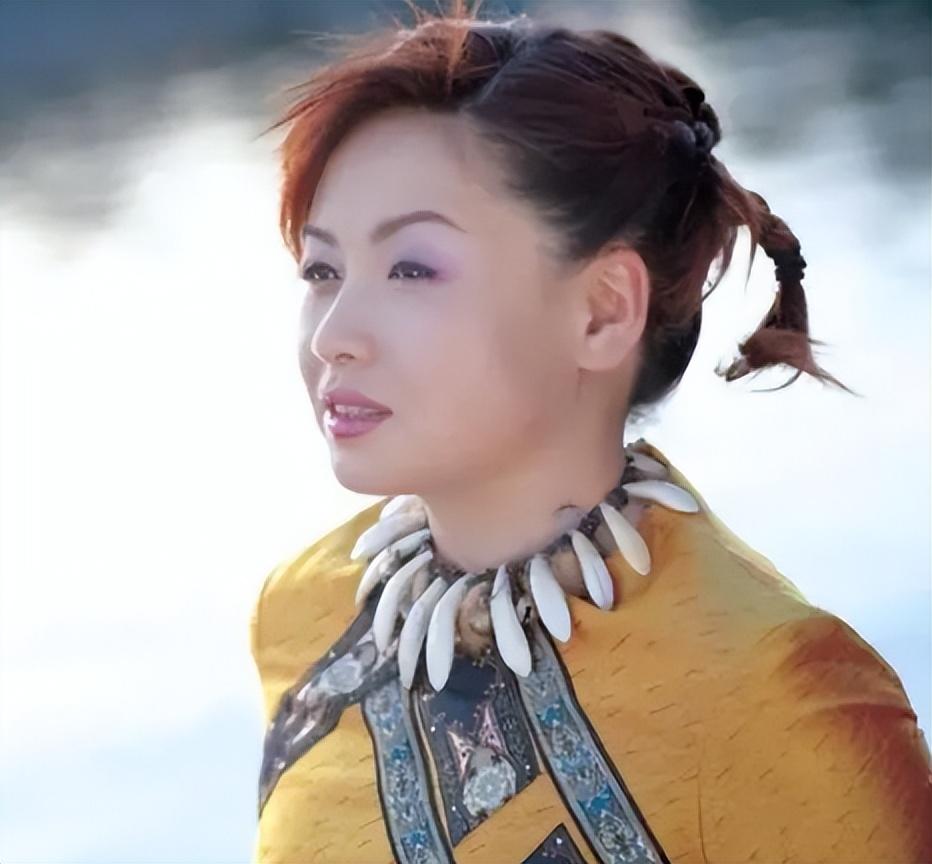 回顾唱红了山路十八弯的李琼如今去哪儿了