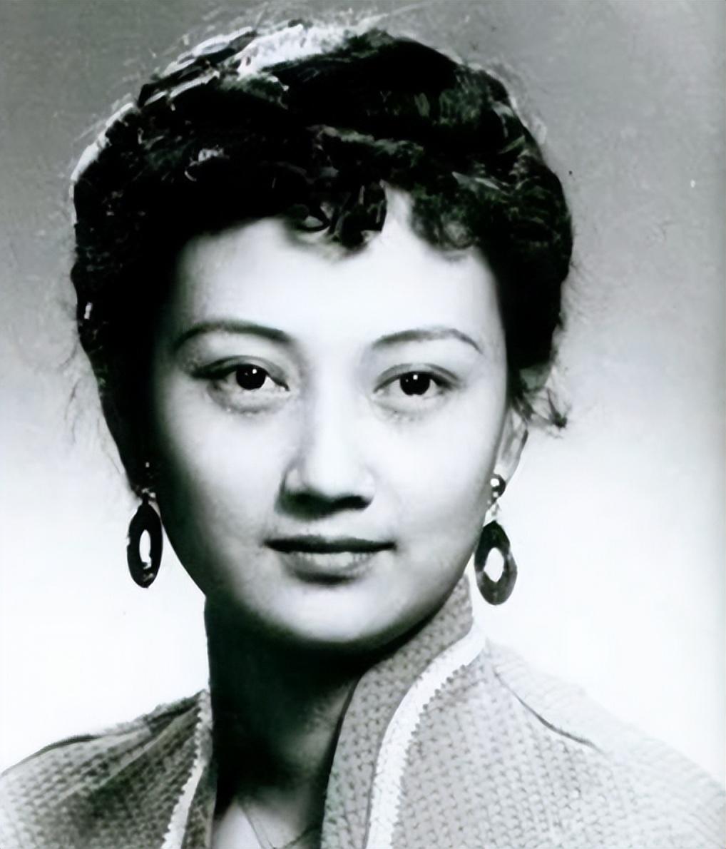 回顾王晓棠痛失儿子后丈夫又早逝伤痛伴随她一生