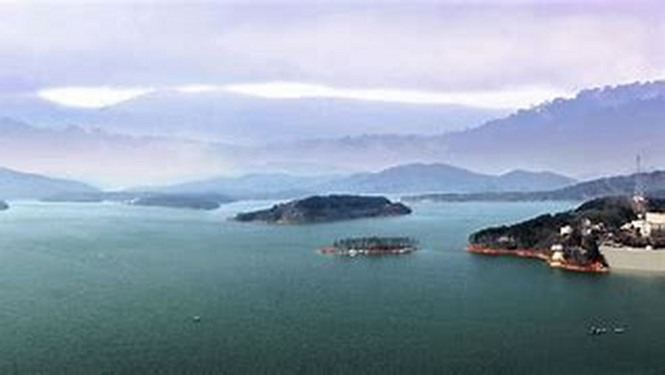 河南薄山湖景区:中原的漓江风情,山水之间的悠然之旅  河南,这片古老