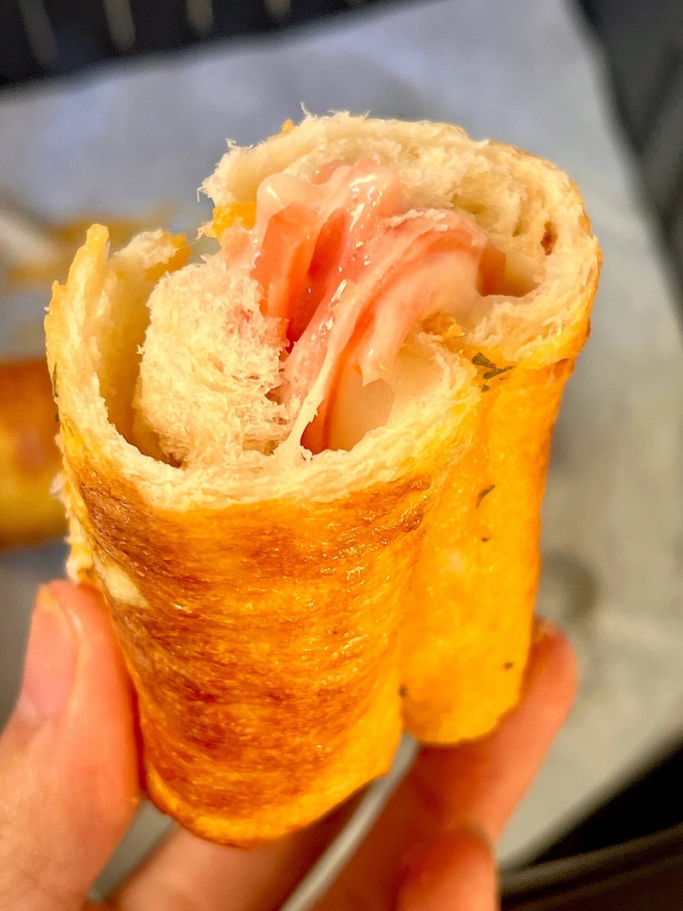 95 芝士火腿吐司卷笔记   分享一款让我欲罢不能的美食——芝士火腿