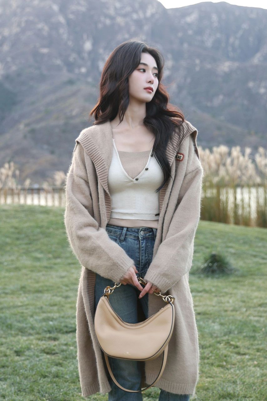 🎀徐艺洋:甜美少女的时尚秘籍🎀  徐艺洋分享了她的 ootd📷