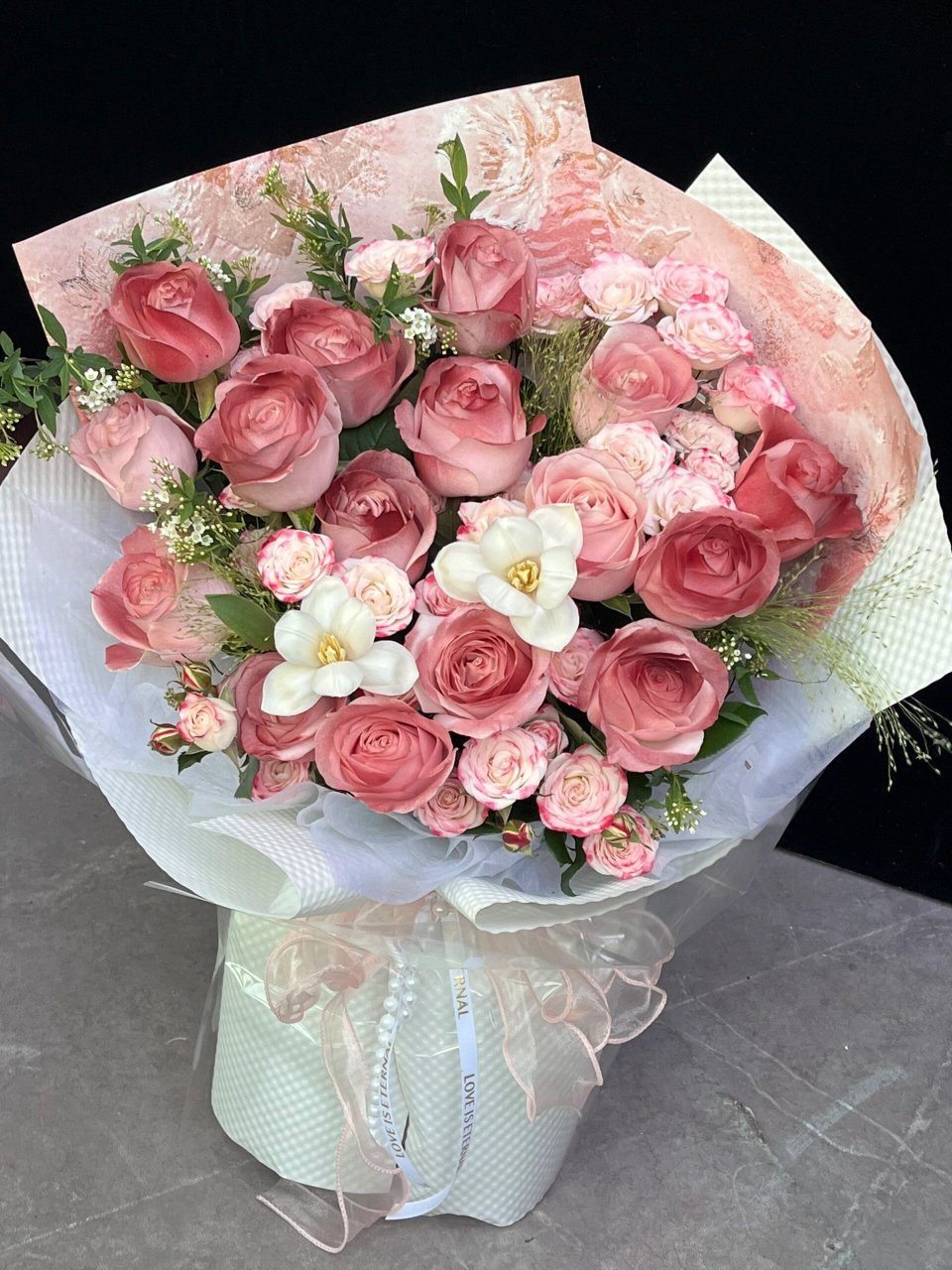 花束图片鲜花  鲜花,是生活中的美丽点缀. 花束绽放,芬芳满溢.