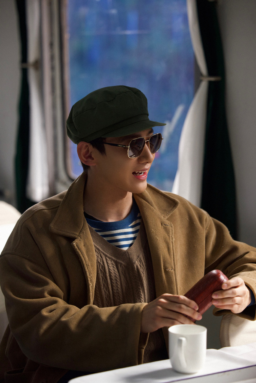 台方态度一般  白敬亭近期有意加强与芒果台的合作关系,为此他甚至