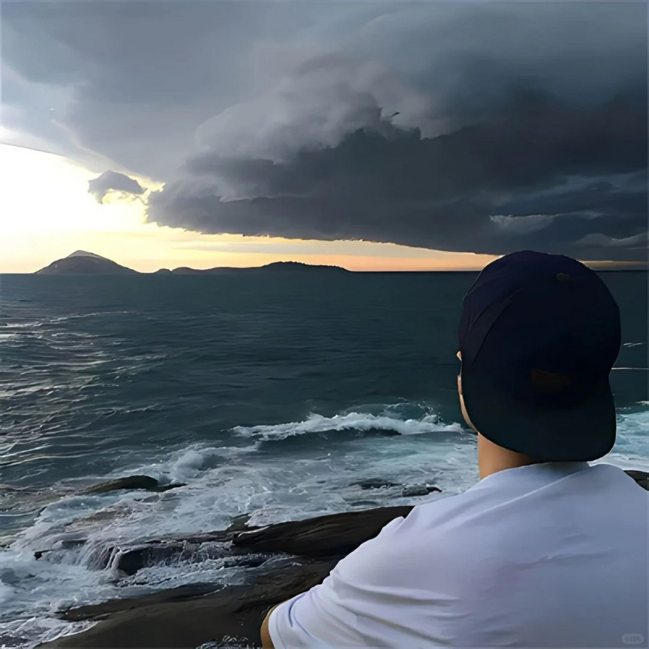 40岁稳重大气的微信头像  嘿,你的头像需要一款什么样的头像呢?