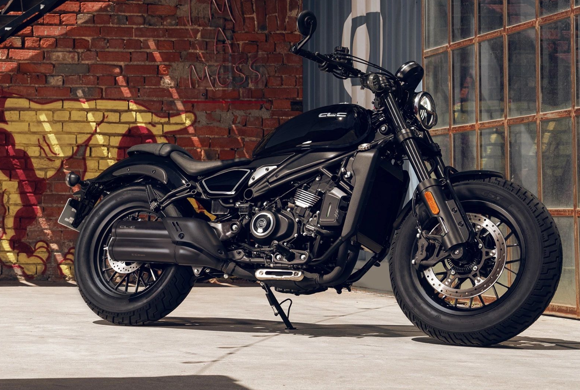 降价1400元,新款春风450cl-c上市:全新配色,座垫加厚