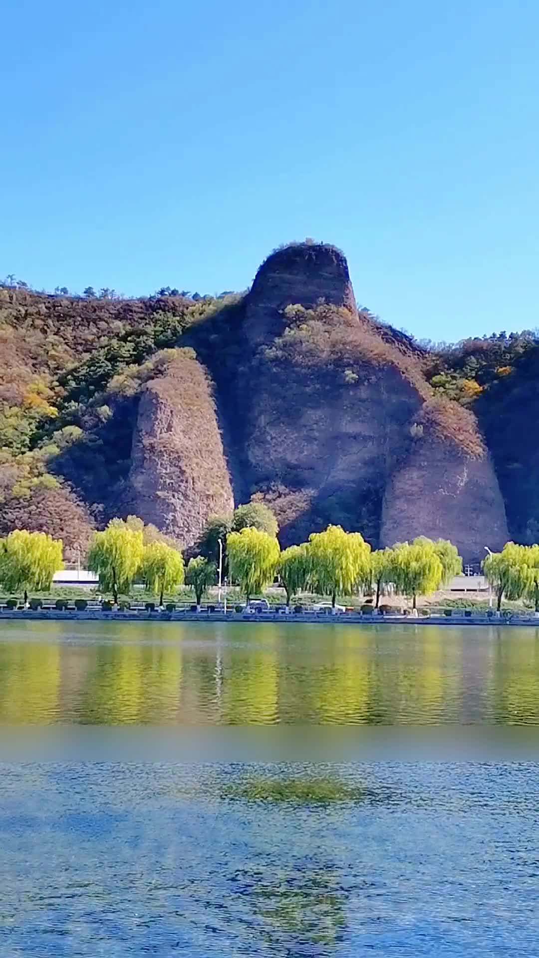 罗汉山丽正门酒仙庙构成一个等边三角形