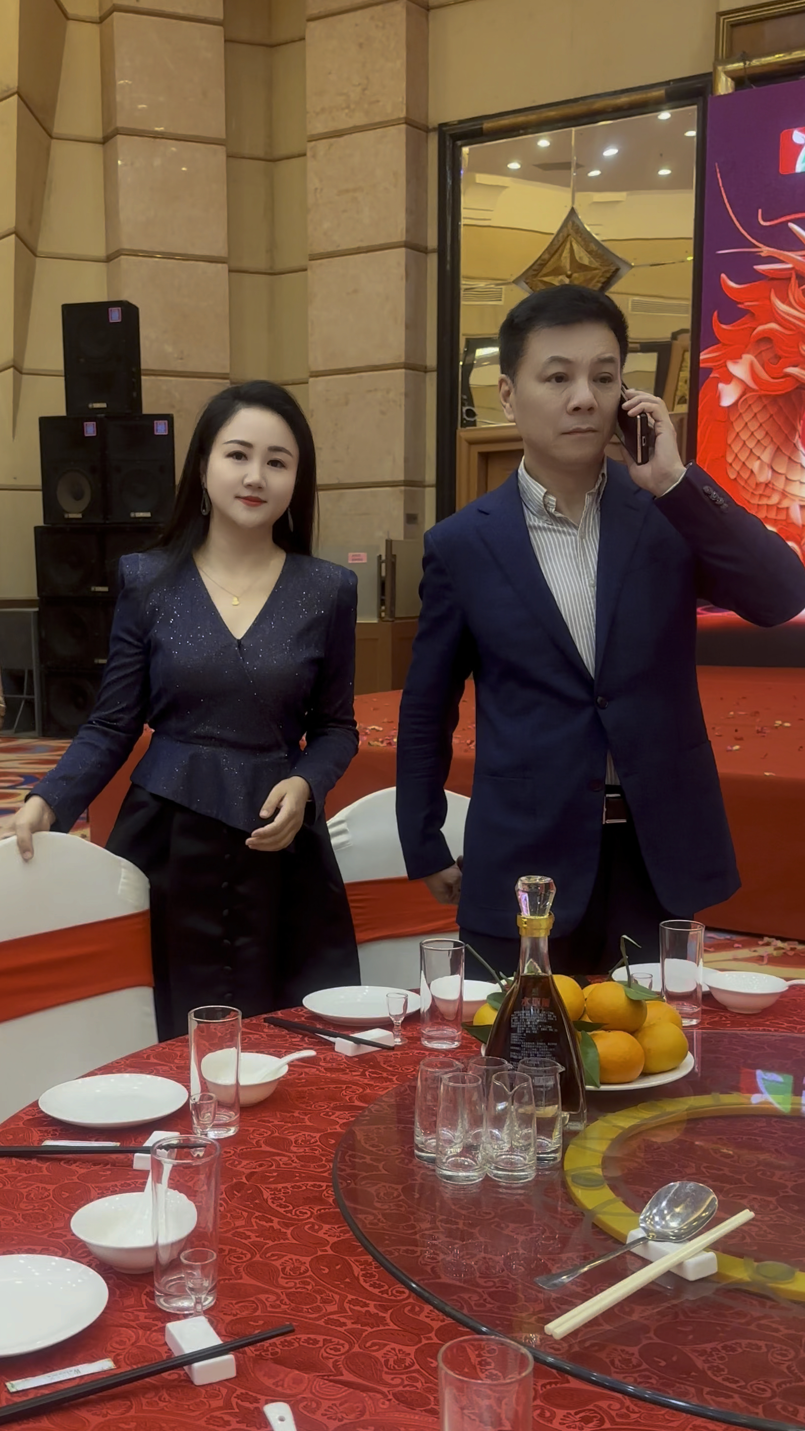 深圳卫视主持一哥吴庆捷,已经播报《深视新闻》32年,两次荣获主持界最