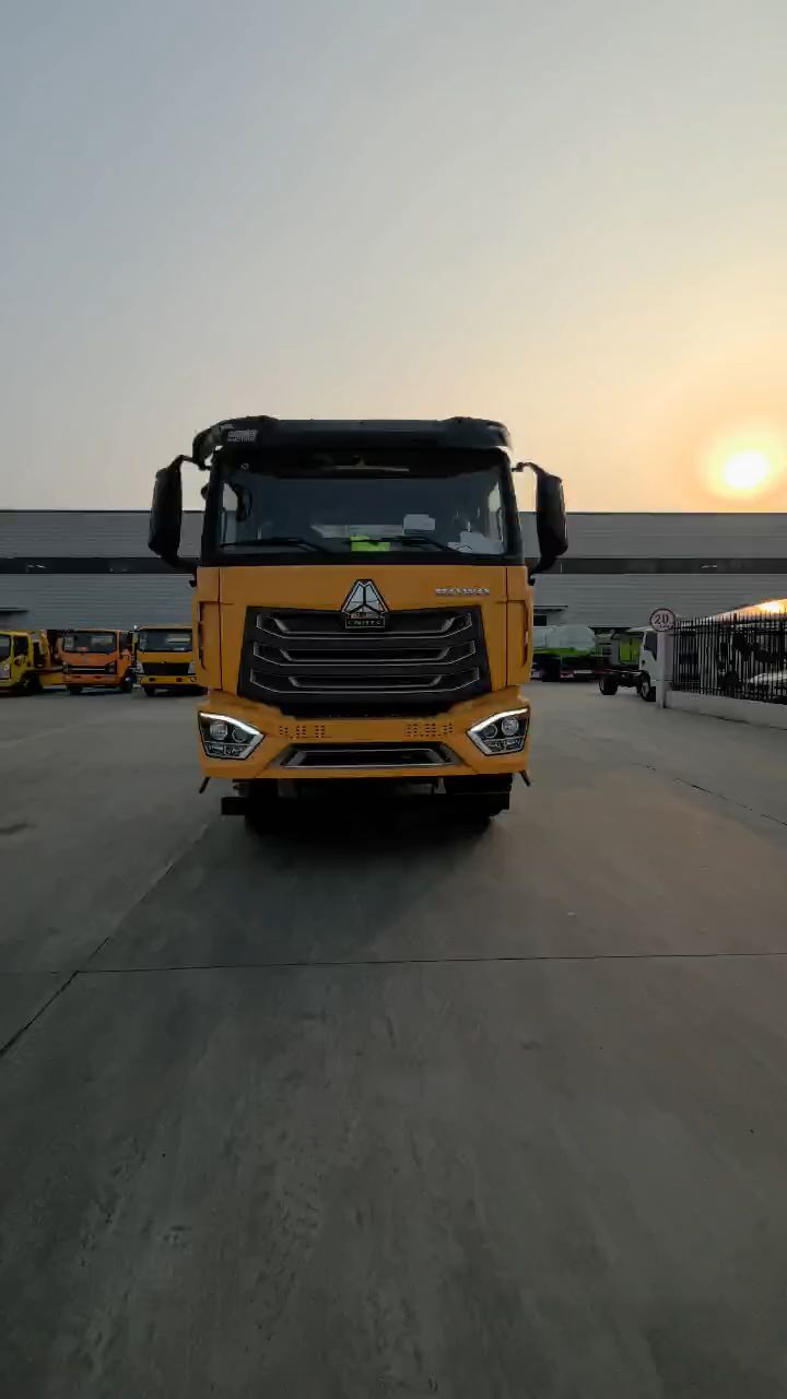 重汽豪沃重载黄牌一拖二清障车