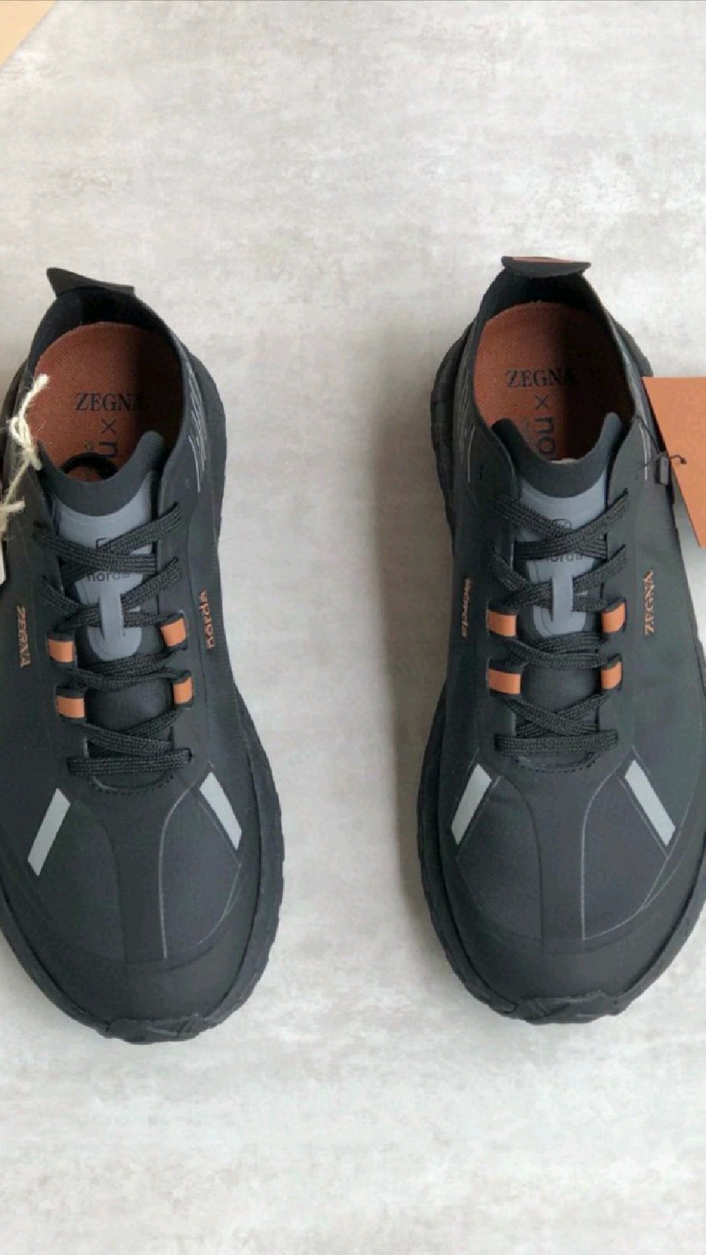 杰尼亚运动鞋,鲜明的撞色设计非常精致