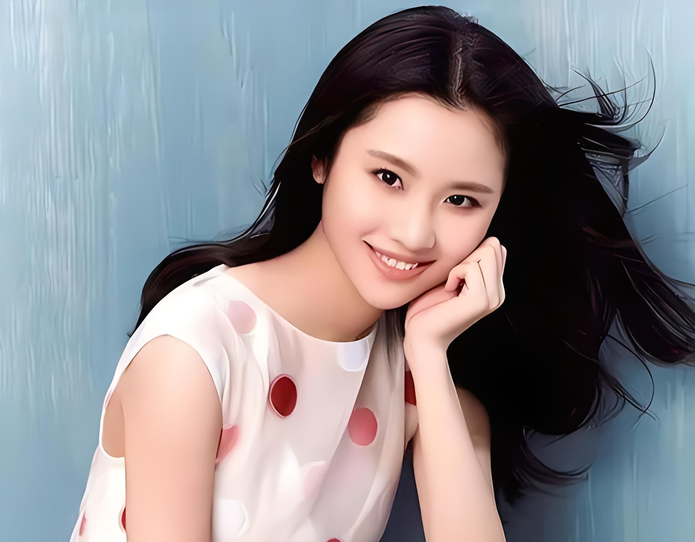 娱乐圈八卦:柳俊烈 韩素希摆姿势遭曝光,张慧雯陷入困境?