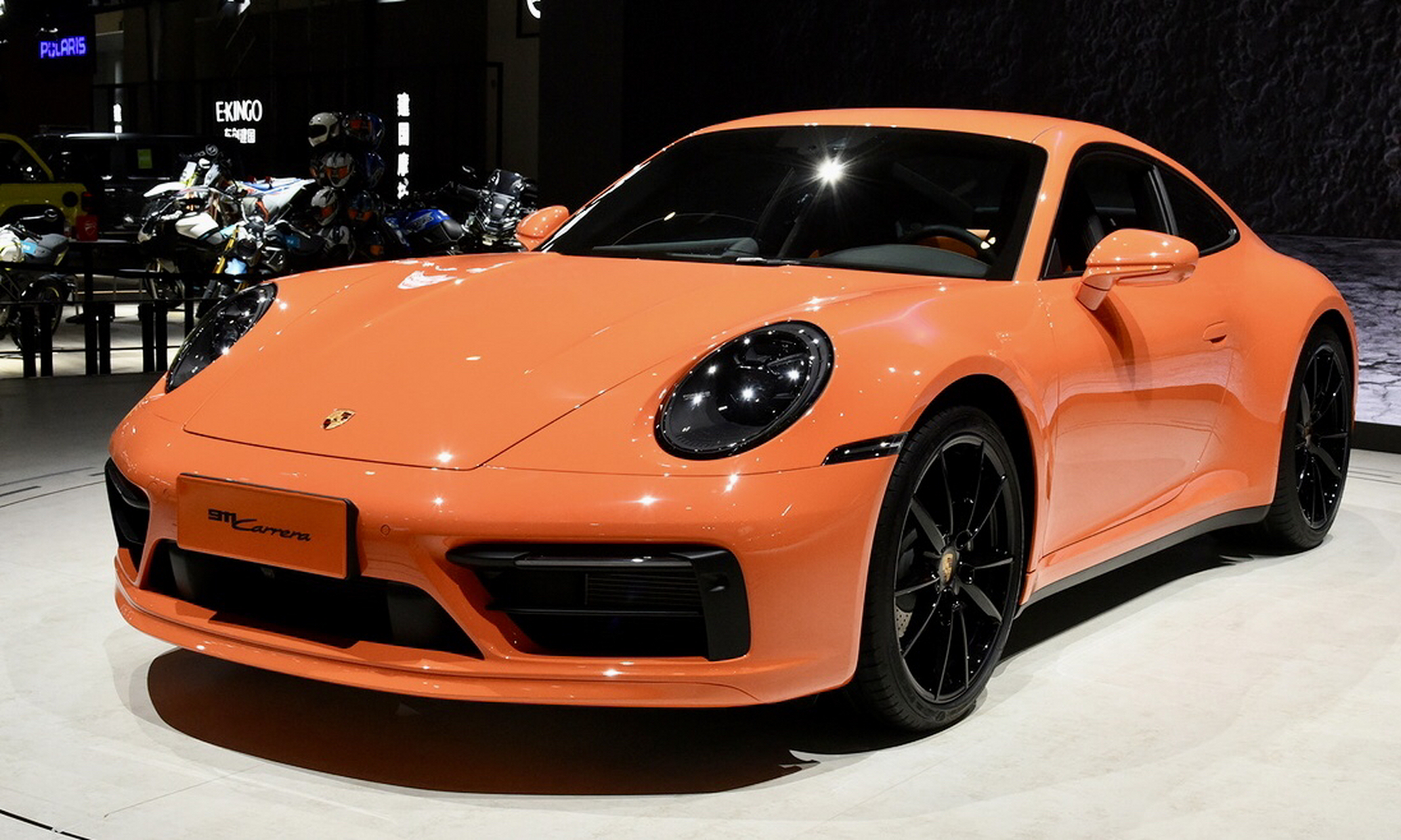一款烈焰橙外观的保时捷911分享给大家